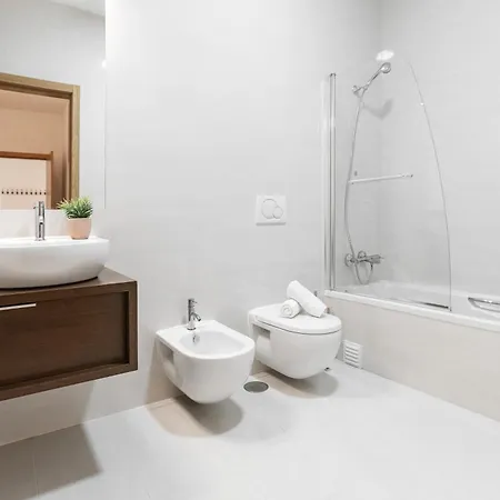 Golden Terrace Delight *